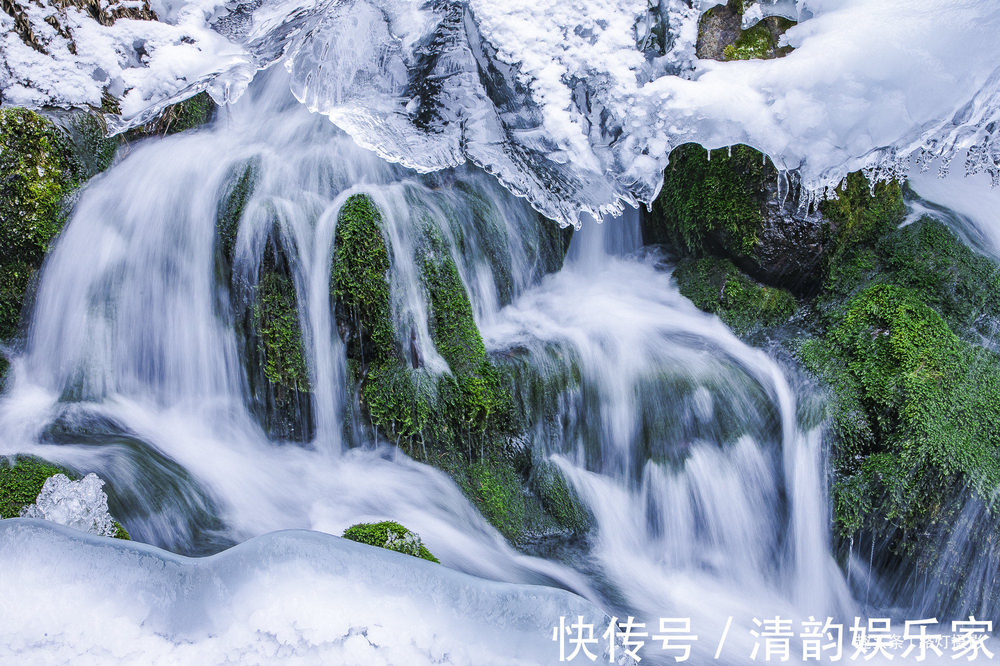 博格达峰|大美新疆！雪后初霁，天山天池壮美如画，博格达峰现罕见奇特景观