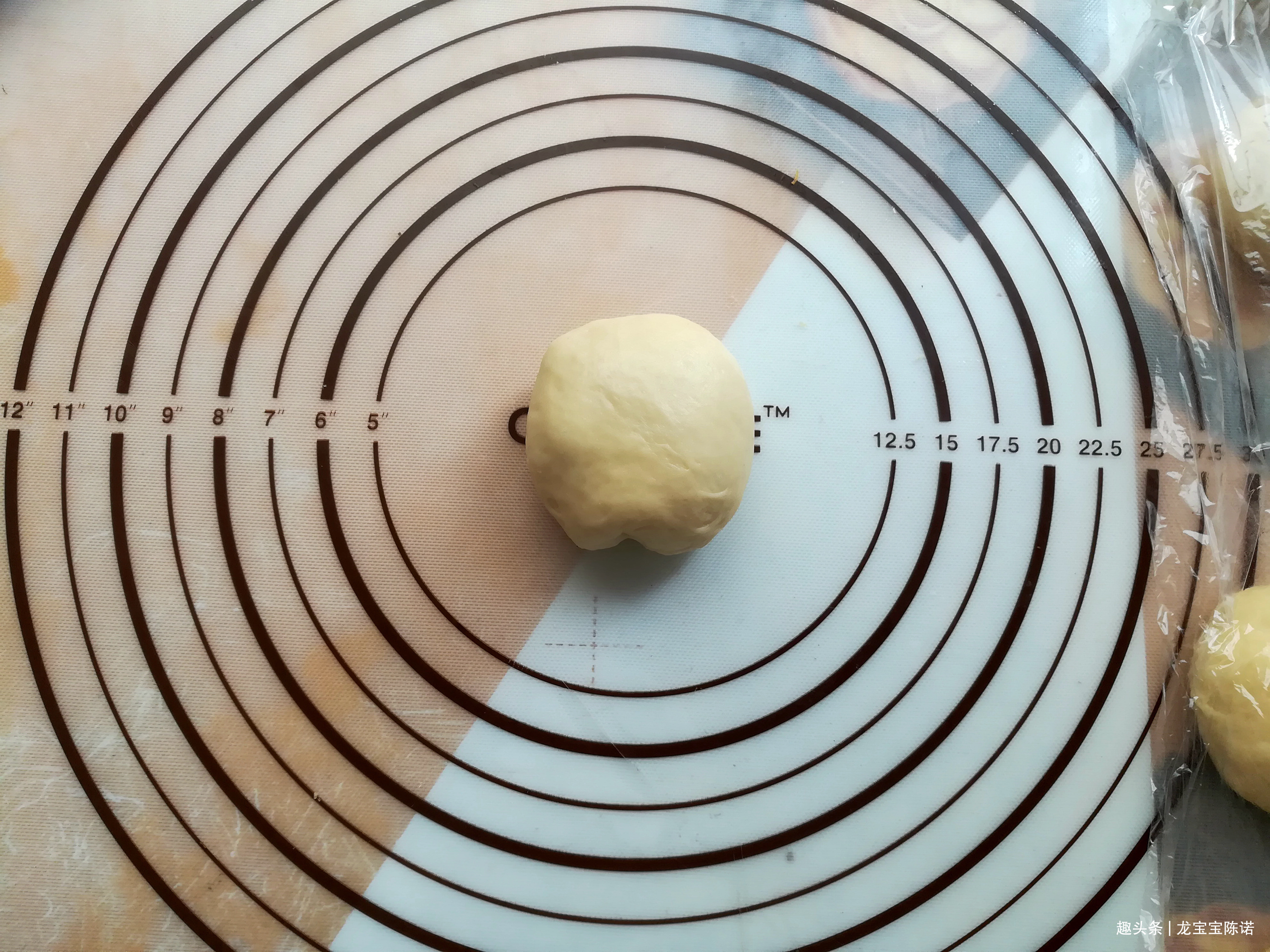 教你用酸奶做下午茶点心,10个成本不到5元,没有烤箱也能做