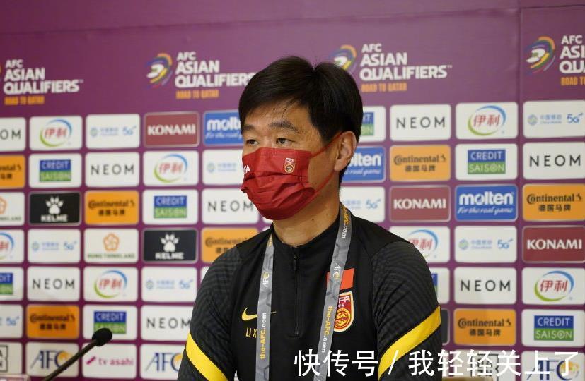 伊东纯|完败日本后,李霄鹏发声担责,媒体人态度不一,官媒提出殷切期望