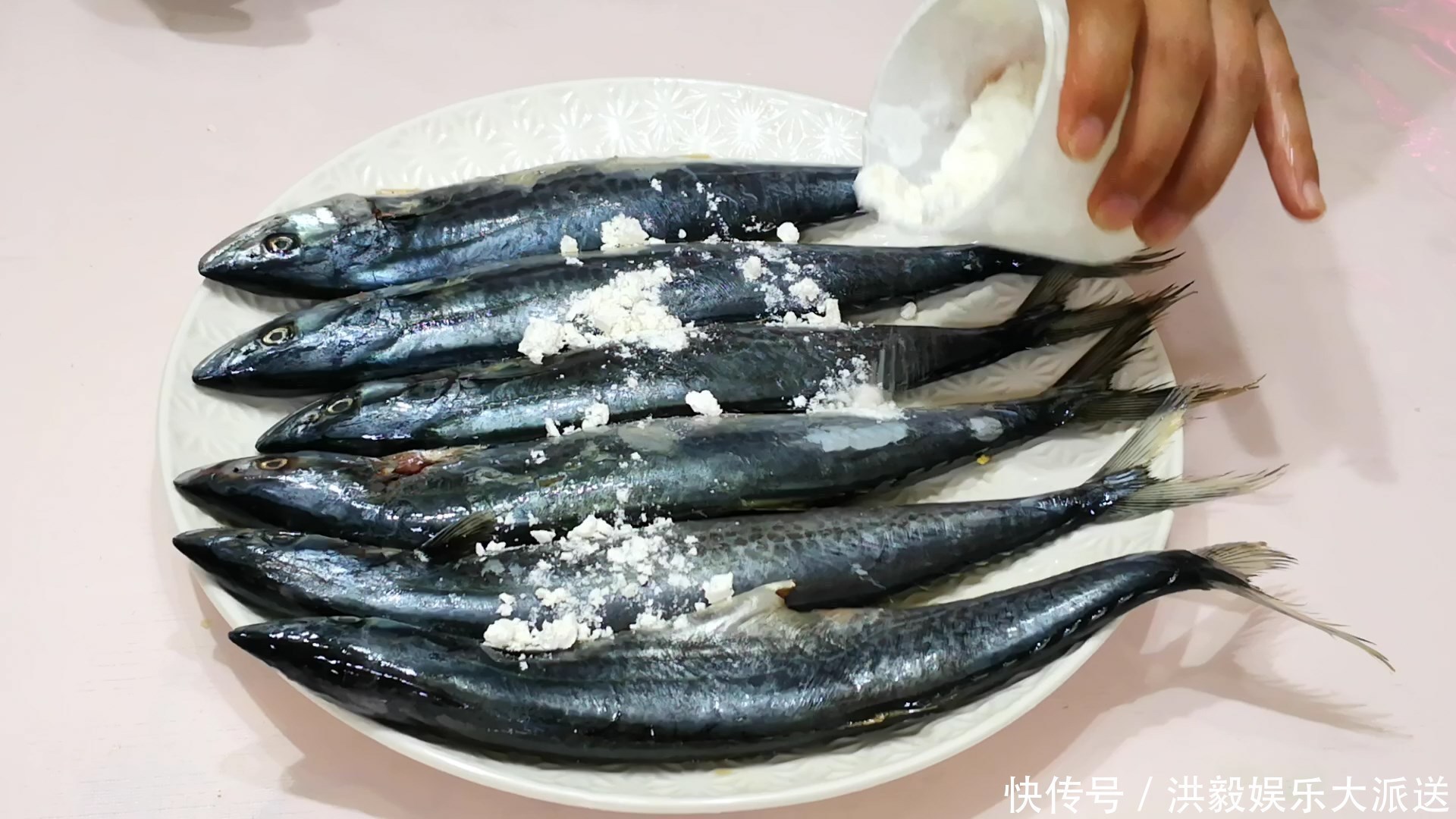 鱼肉|终于找到鲅鱼最好吃做法，不要加水炖，鲜香不腥气，比饭店的好吃