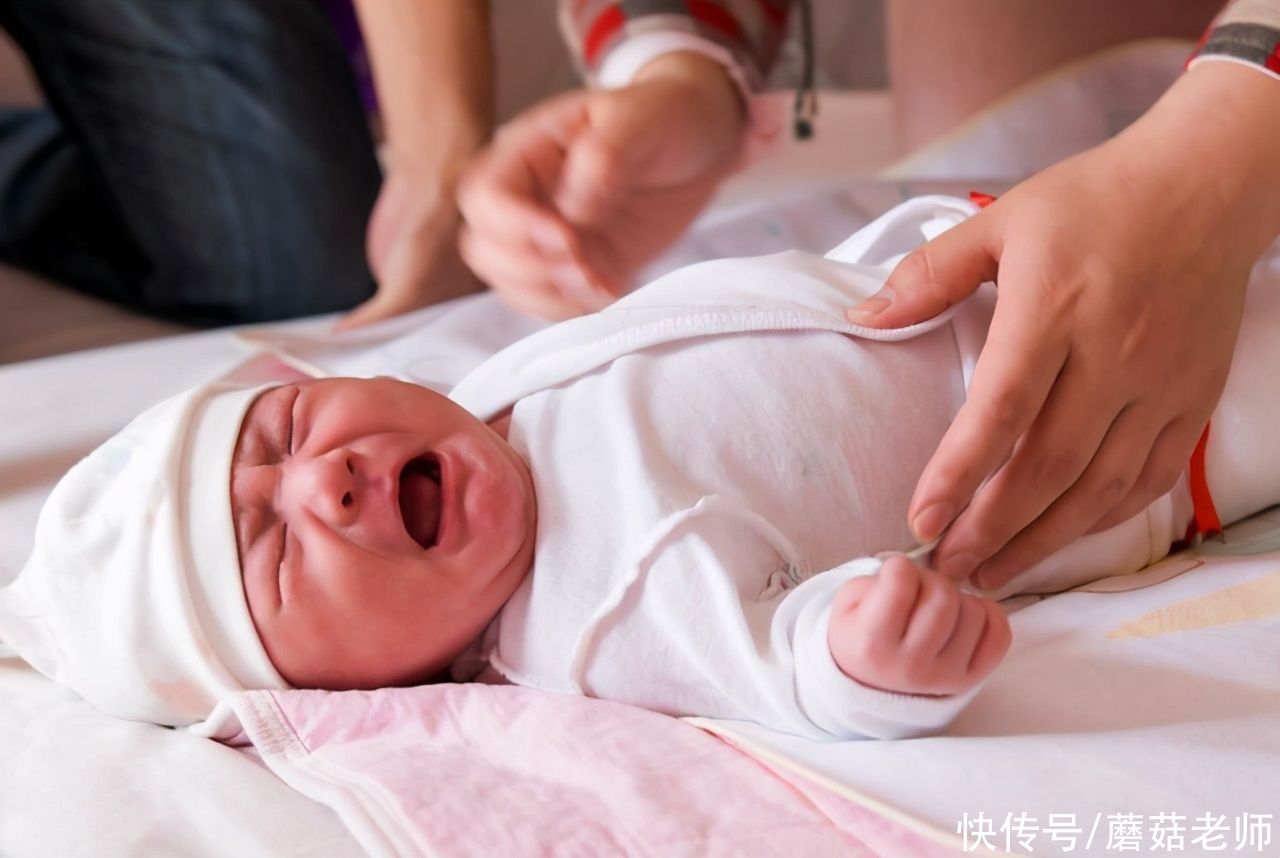 怀孕期间|刚出生的宝宝脾气更像谁？专家：在娘胎里已定型，后期很难改