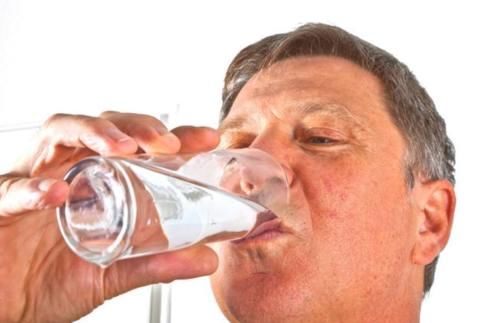 抗衰老的十种方法，第三名是防晒，第一你猜到了吗？