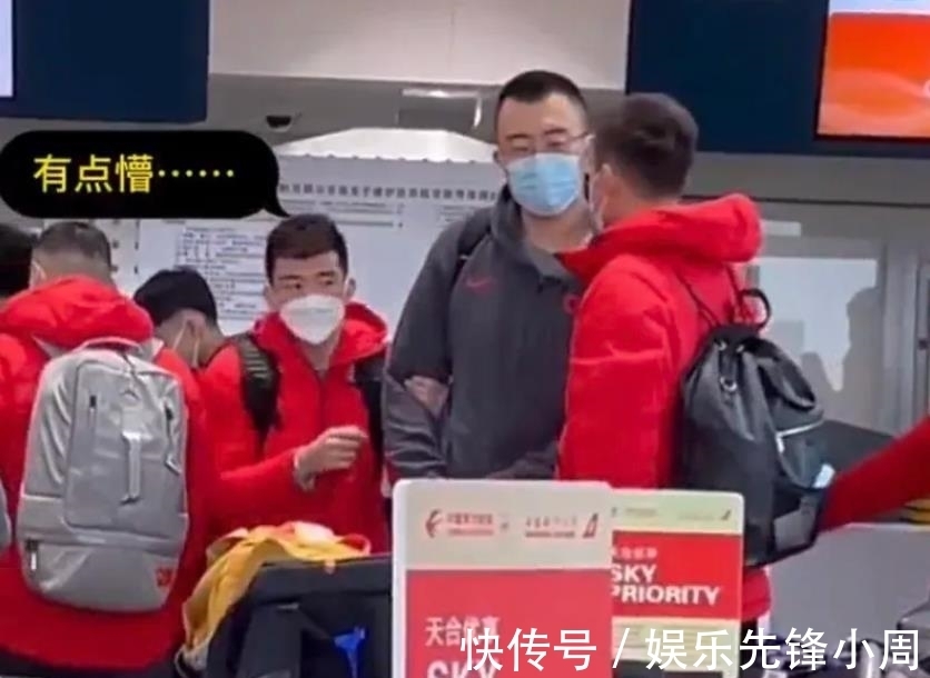 孙铭徽|男篮出征,杜锋又带上14人,除了齐麟淘汰一名中锋,韩德君留下