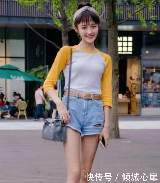 街拍:图1高颜值女神,图2成熟有魅力,图6逆天大长腿让人羡慕