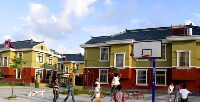 二层|占地9米多, 这栋农村二层别墅却有5室1厅, 宅基地小也能盖出好房子!