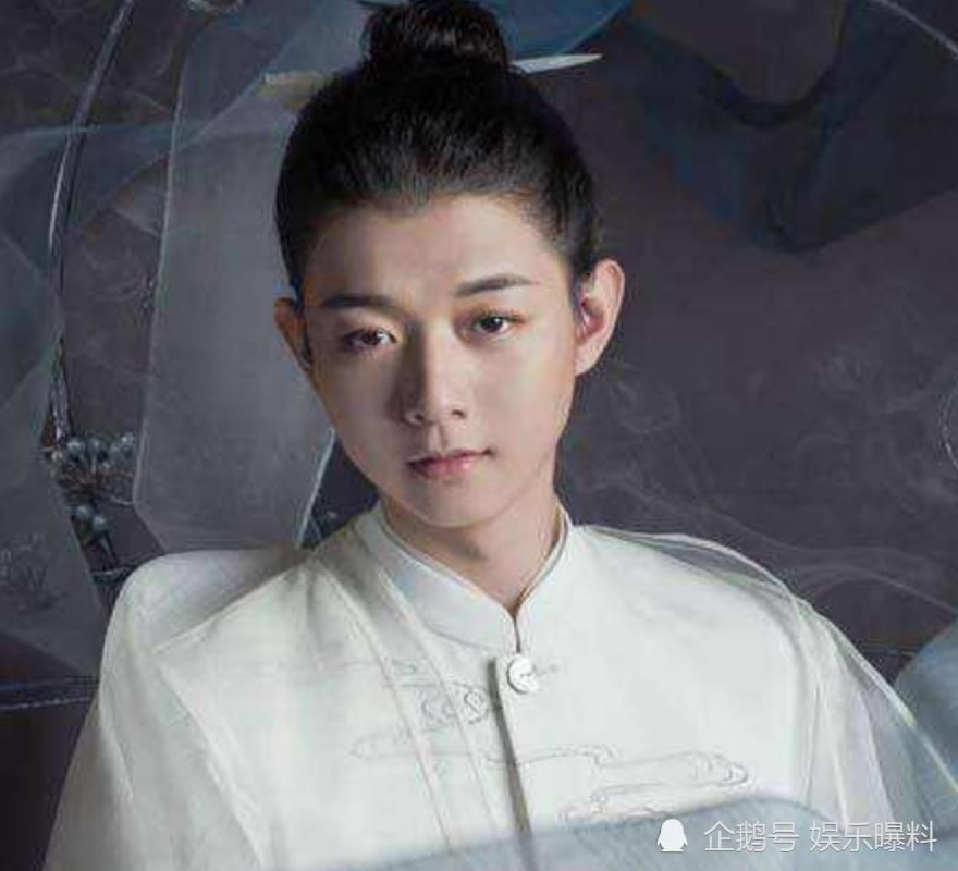 整容|有种整容叫霍尊剪短发,和长发时判若两人,网友:早剪早火了