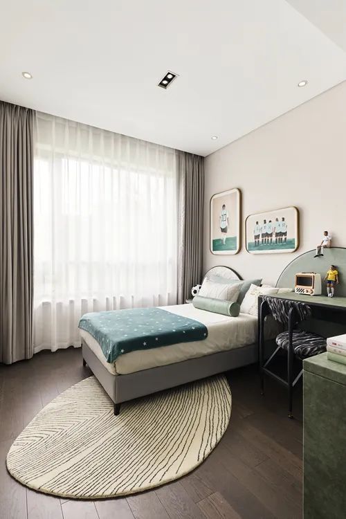 舒适|168㎡现代艺术宅,摈弃繁杂与浮夸,轻盈舒适的设计