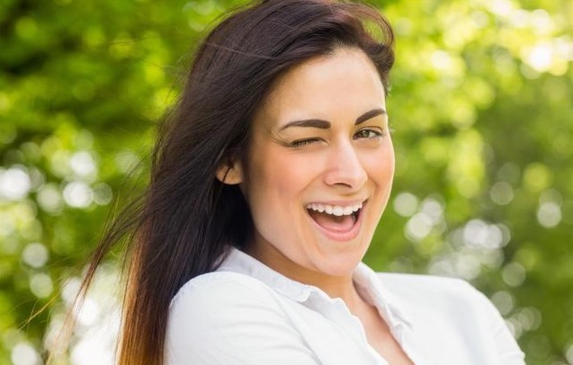 牙齿|女性开始衰老时,身体会出现“3松2大1臭”,若都不占,值得庆贺