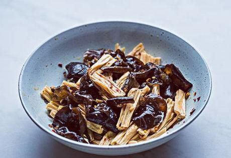 方法|泡腐竹只用清水就错了,学会饭店的方法,15分钟泡发还不夹硬