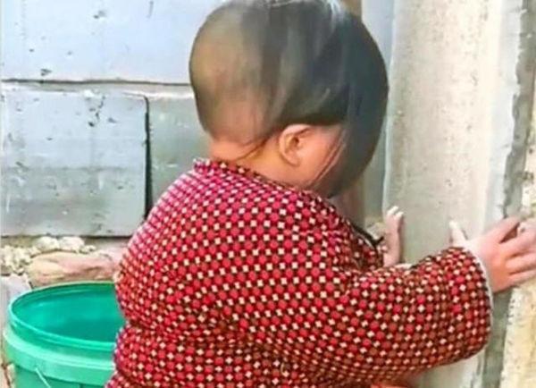 婆婆|婆婆嫌儿媳带娃剪头太贵,花3块剪出“时尚”发型,儿媳看完崩溃