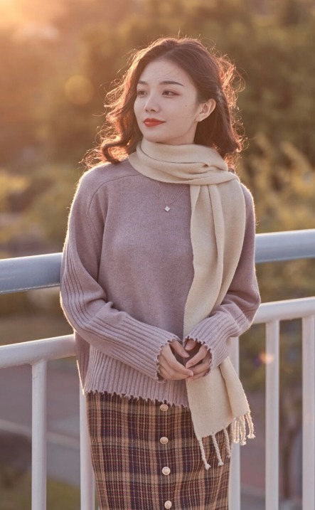 长筒靴|冬天穿“小白靴”更惊艳,显瘦耐看还减龄,配大衣美极了!