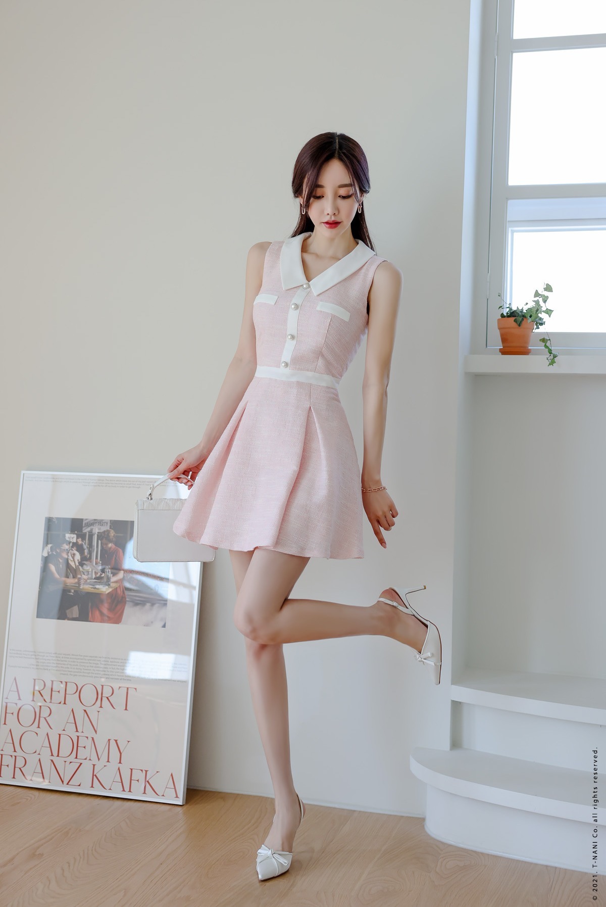 首发|首发孙允珠高清时尚搭配：甜彩霓虹棉花糖水漾芭莎洋裙