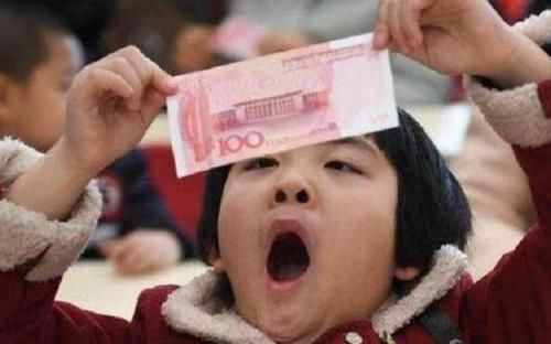 爸爸公司|爸爸公司破产,8岁儿子拿私房钱“江湖救急”,父母一看数额惊了