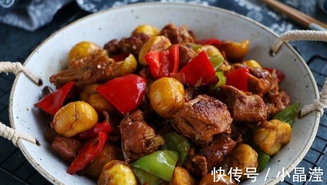 鸡肉|入秋以后,我家常吃这道菜,越焖越好吃,常给孩子吃提高免疫力!