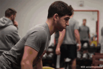 次数|举铁不知道怎么安排组次？照着这个法则做一定没错！