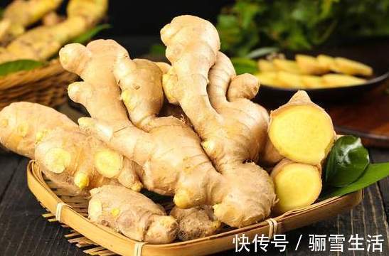 生姜|要想保存生姜,不要再放冰箱了,老农教你2个妙招,怎么放都不干