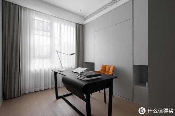 楼梯|她家客厅太好看了，一进门就被美到，喜欢这样简单不花哨的装修