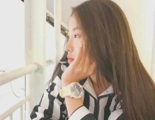 父母|变形记16岁巨婴每天花销过万,吃饭要人喂,现在变化很惊艳