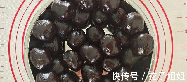 蛋黄酥|自制蛋黄酥的做法,层层酥脆口感好,中秋节送亲友有面子!