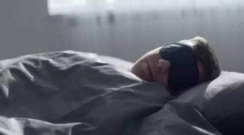 睡眠质量|糖尿病可能是睡出来的，避免几种常见睡法，糖尿病不敢来打扰