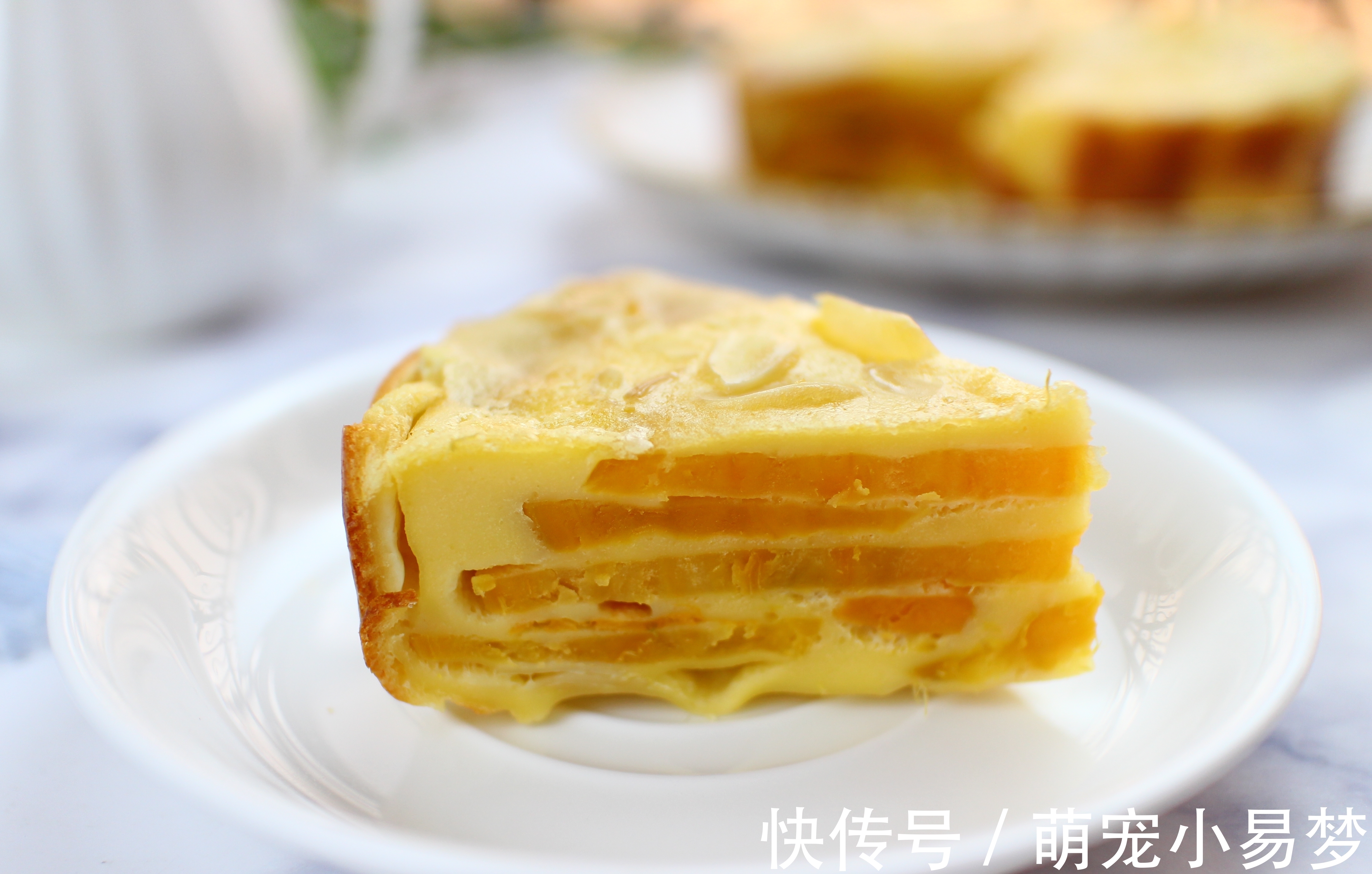 红薯这样做太好吃了，加2个鸡蛋，金黄软糯又香甜，上桌被抢光