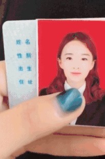 |搞笑GIF：女汉子真是不简单啊，还以为妹子要坐上去呢