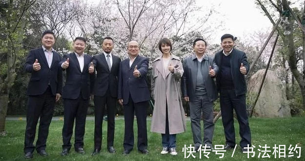 洒脱|“硬汉”张涵予的书法不错，热情奔放，自由洒脱，既传统又有个性