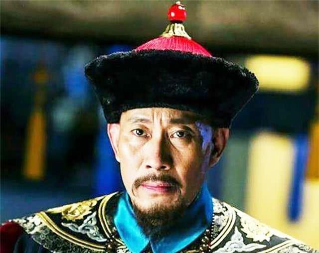 乾隆问刘墉大清一年生多少人死多少人?刘墉:生一个死十二个