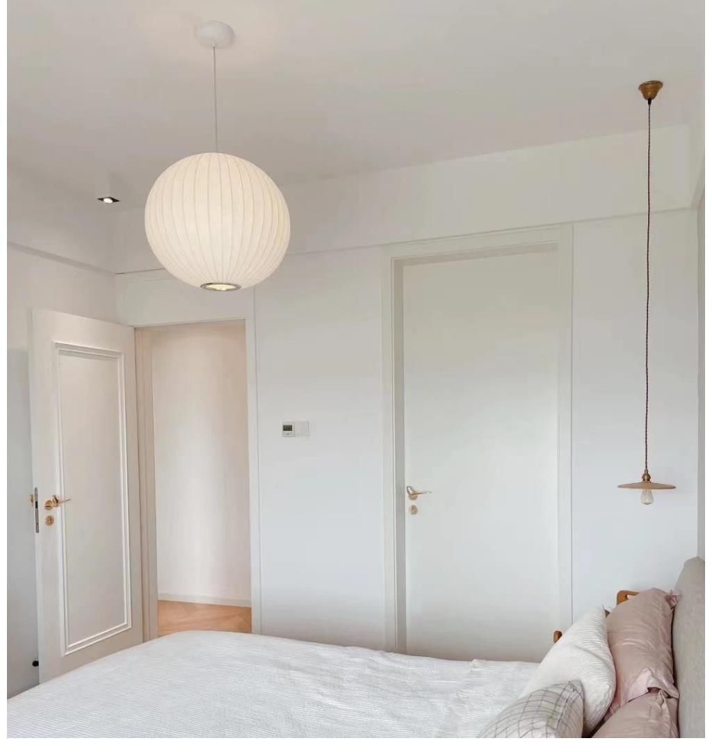 次卧|98㎡原木风新居,大白墙搭配原木家具,朋友来家做客都说像大平层