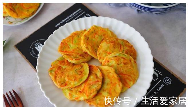 早餐饼|早餐饼最简单的做法,不用揉面,筷子一搅,10分钟解决全家人早