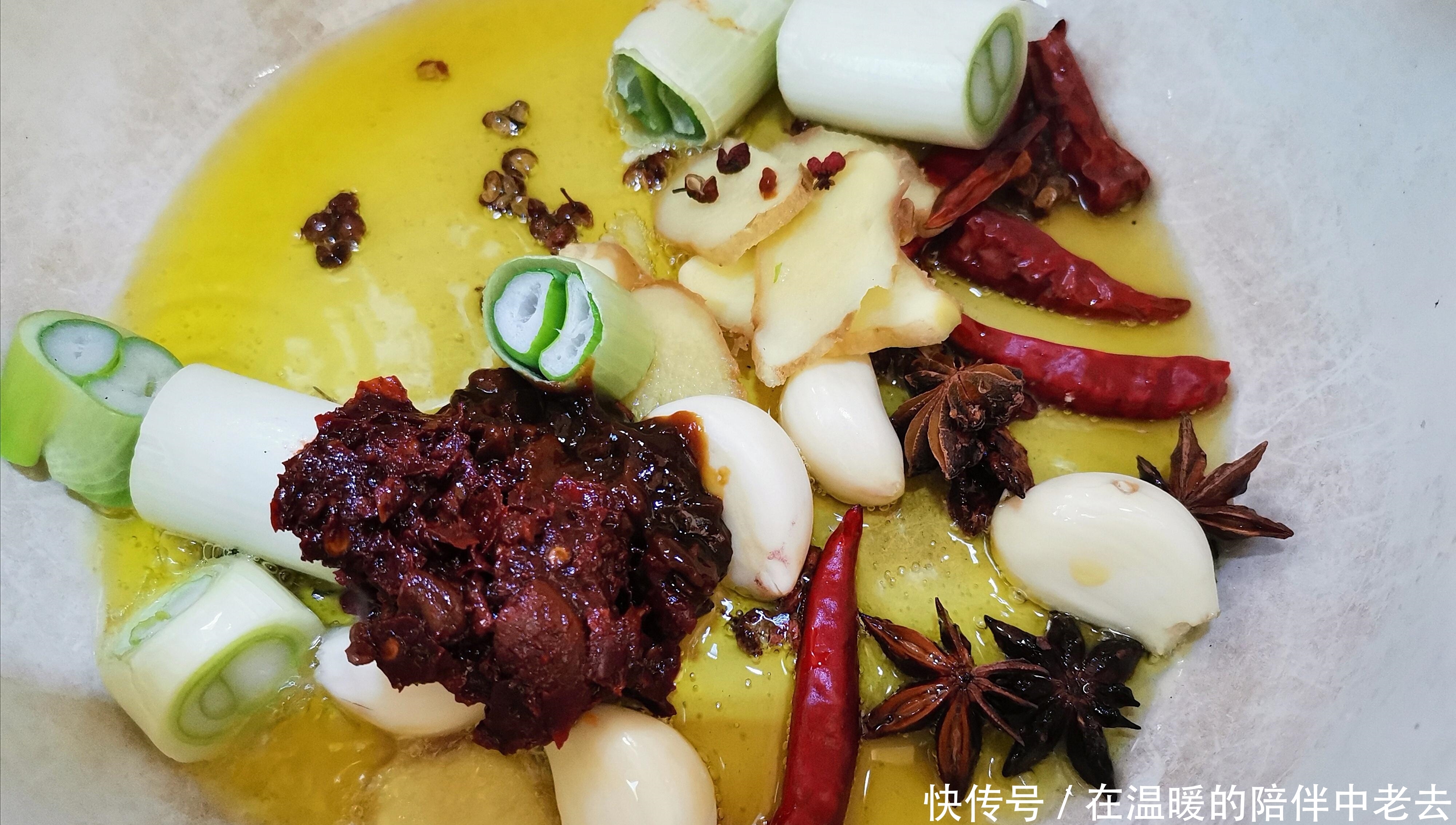 不用去腥炒糖色,只用一罐菠萝啤,就能轻松烧出一锅香排骨