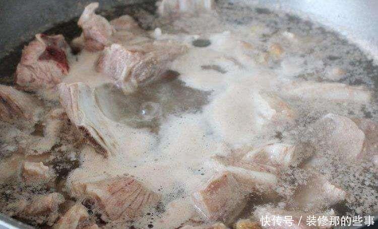 膻味|炖羊肉汤,大厨教你“3不加”,汤浓味鲜,肉质软烂,好吃无膻味