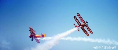 斯蒂尔曼 百年灵飞行表演队:飞行文化与商业广告的结合