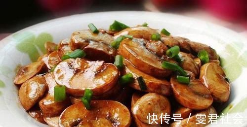 口蘑|入冬后最该吃这菜，3块钱1斤，营养高，味道好，多买给家人吃