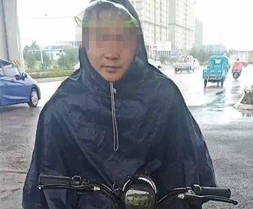 脑袋|曝光！泰安又有人出镜！光“脑袋”上路，15分钟志愿服务