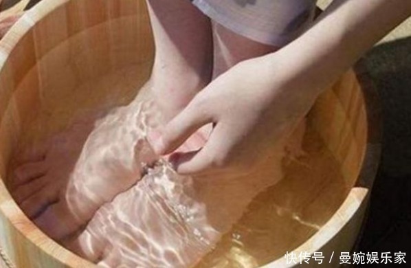 “人泡三脚,命比纸薄”,这些泡脚的禁忌,一条也不要触碰