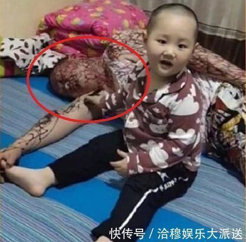 宝爸|“我爸三天没打我了!”2岁宝宝在宝爸身上画画,网友:艺术家啊