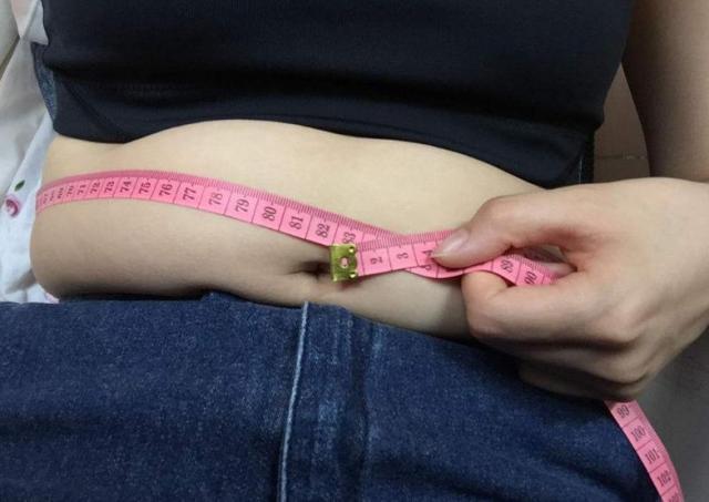 脂肪含量|减肥第一关,首先清宿便!晚上吃3样食物,早上准时上厕所