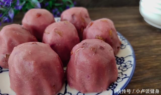 用粗粮简制的早餐,香甜可口,不发酵也松软,夏天我家三天两头做!