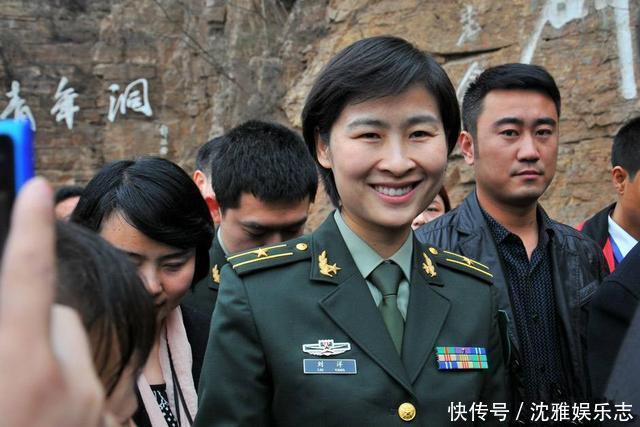 大帅哥 女航天员刘洋的生活照,丈夫帅气露面,生活现状让人羡慕不已