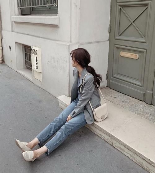 这样穿，回头率肯定100％！通勤装，减龄同时又不幼稚！