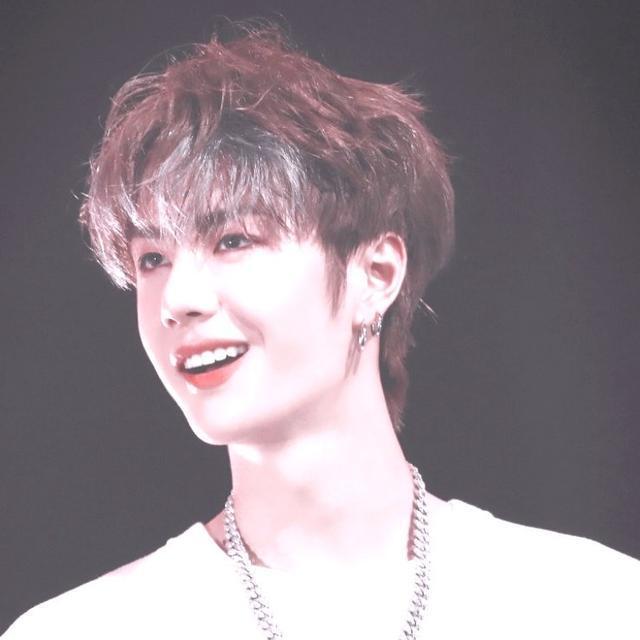 “流水的金鷹節(jié)主持，鐵打的何炅”，今年卻突然不靈了！