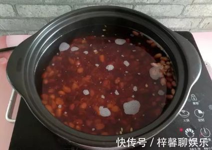 秘方|89岁奶奶给的秘方,每个月坚持喝几天,气血双补,胜过吃阿胶