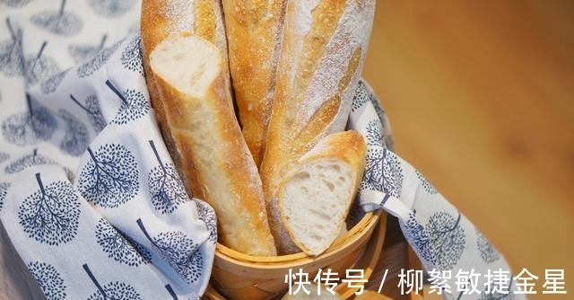 总吃甜面包，换一种口味，试试这个无油无糖的法棍面包！
