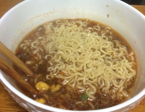 食用|有几种零食已被列入“黑名单”,会损伤孩子发育,家长别买了