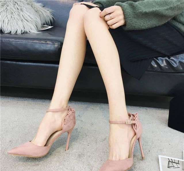 身姿 女人从穿上高跟鞋的那一刻开始,曼妙身姿由此开始盛放