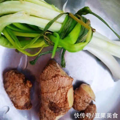 #福气年夜菜#不用炒糖色的黄豆焖猪蹄