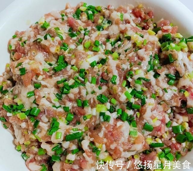 肉馅|大肉包子,暄软鲜香,一口气吃了三个!