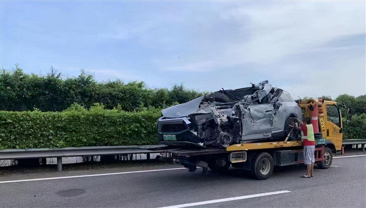 特斯拉|自动驾驶下半场来了？百度领跑1.9万亿赛道，无人出租车变成现实
