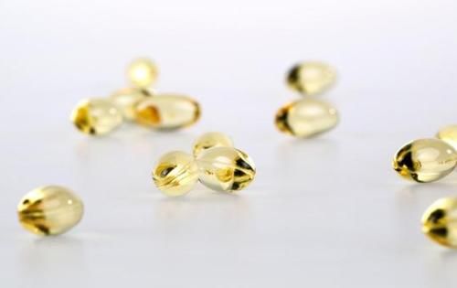 骨密度|骨密度低的人，医生给出建议：常补3种维生素，或助骨量增加